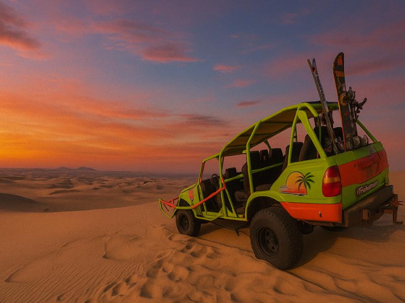 Huacachina: Buggy, Sunset & Sandboarding Experience